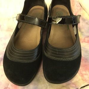 Naot Black Mary Janes w/ Velcro Strap Size 37